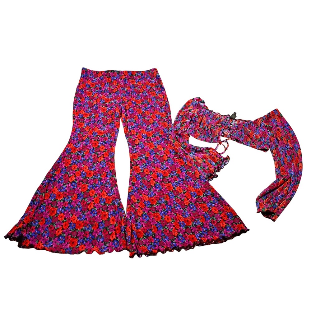 Wild Fable Floral Plisse Set Women L Red Purple 2pc Flare Pants Crop Top